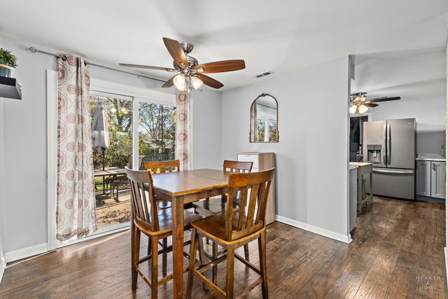 125 Weymouth Court, Schaumburg, IL 60193