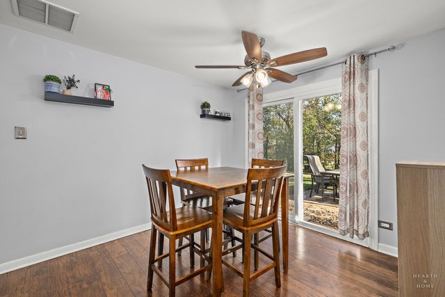 125 Weymouth Court, Schaumburg, IL 60193
