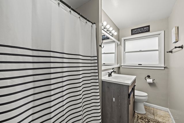 125 Weymouth Court, Schaumburg, IL 60193