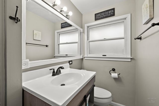 125 Weymouth Court, Schaumburg, IL 60193