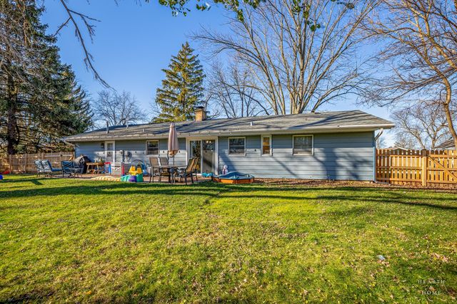 125 Weymouth Court, Schaumburg, IL 60193