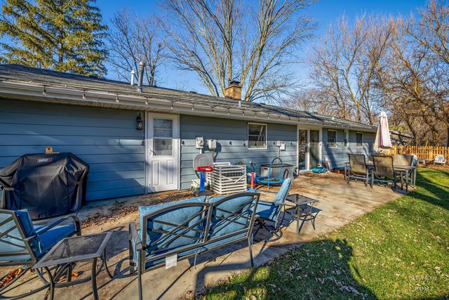 125 Weymouth Court, Schaumburg, IL 60193