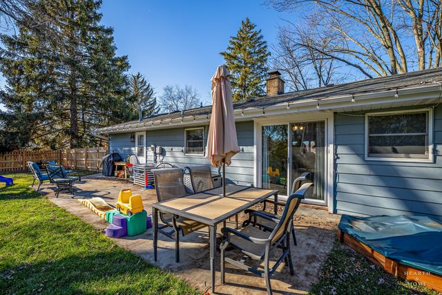 125 Weymouth Court, Schaumburg, IL 60193