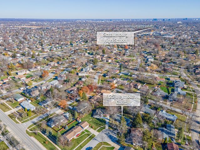 125 Weymouth Court, Schaumburg, IL 60193