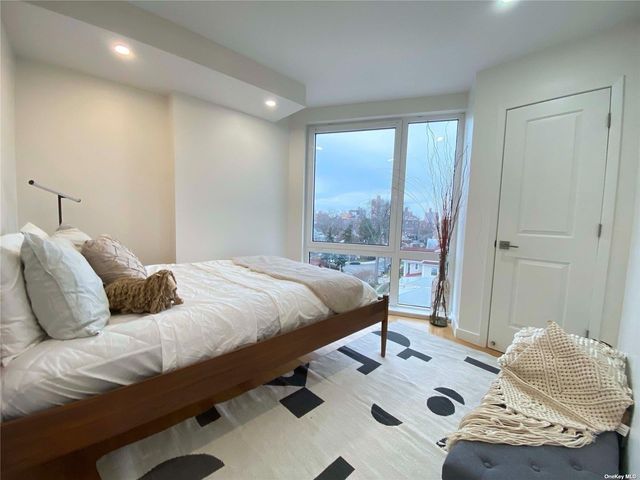 42-23 Parsons Boulevard 3B, Flushing, NY 11355
