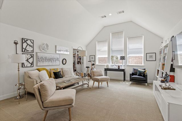 10933 Smoky Oak Trail, Flower Mound, TX 76226