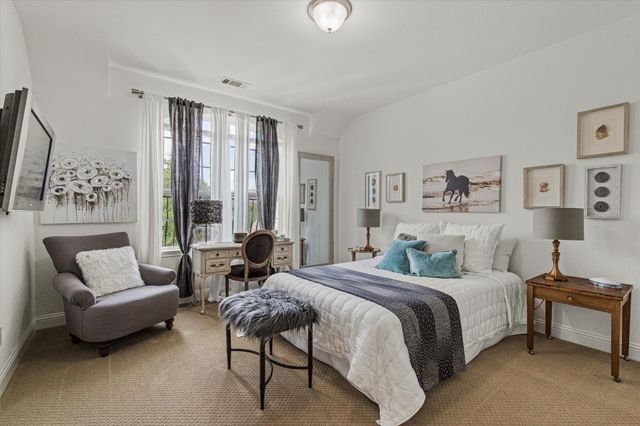 10933 Smoky Oak Trail, Flower Mound, TX 76226