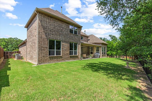 10933 Smoky Oak Trail, Flower Mound, TX 76226