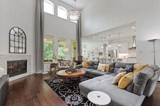 10933 Smoky Oak Trail, Flower Mound, TX 76226