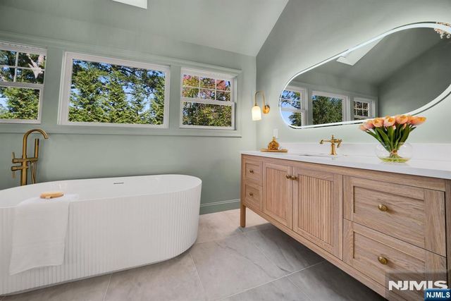 115 Morris Avenue, Haworth, NJ 07641