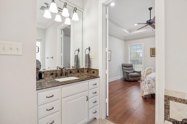 104 Elm Tree Cir, Bullard, TX 75757