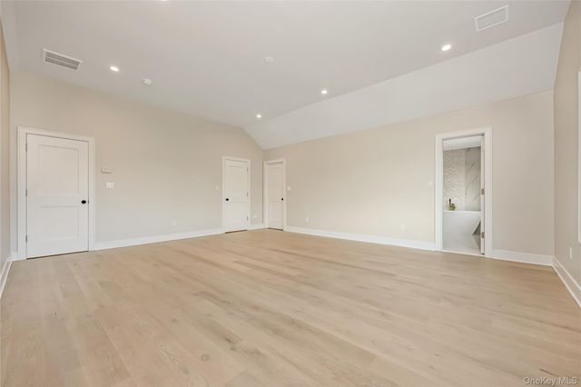 224 Oconnell Street, Massapequa Park, NY 11762