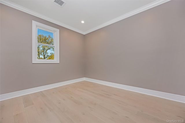 224 Oconnell Street, Massapequa Park, NY 11762