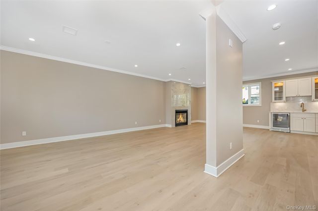 224 Oconnell Street, Massapequa Park, NY 11762
