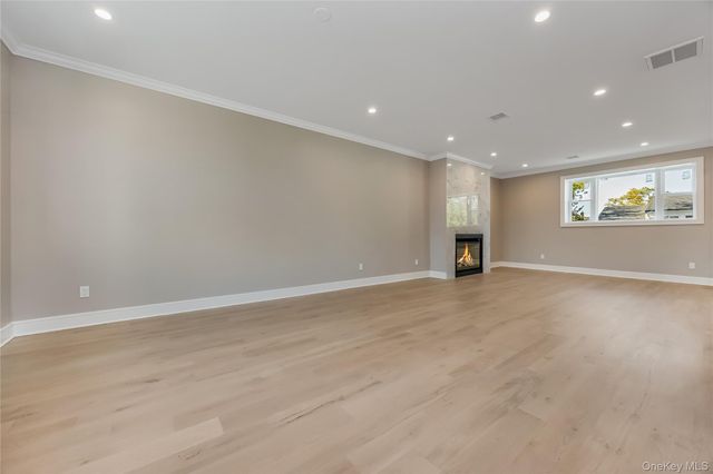 224 Oconnell Street, Massapequa Park, NY 11762