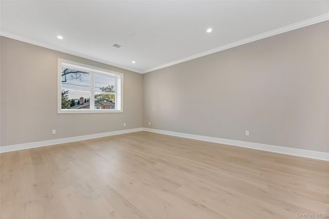 224 Oconnell Street, Massapequa Park, NY 11762