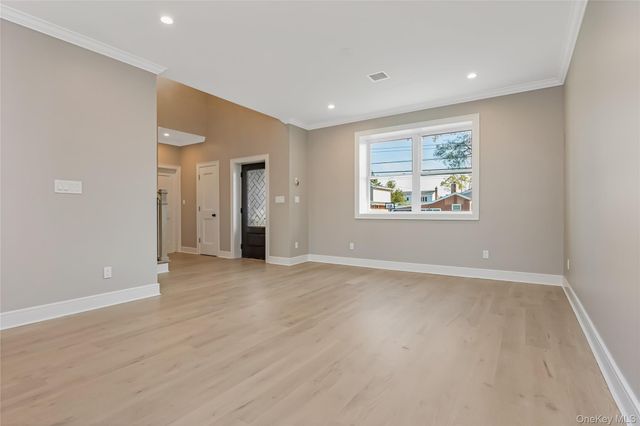 224 Oconnell Street, Massapequa Park, NY 11762