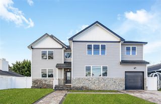 224 Oconnell Street, Massapequa Park, NY 11762