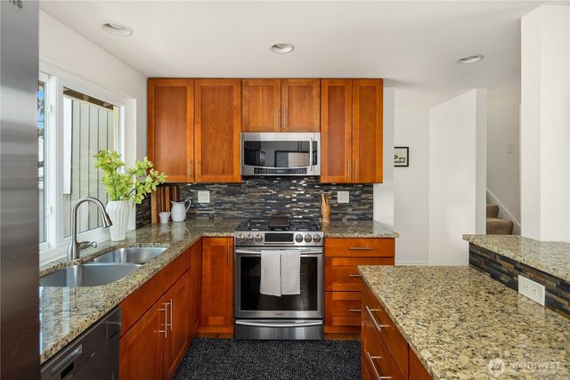 11119 NE 142nd Street, Kirkland, WA 98034