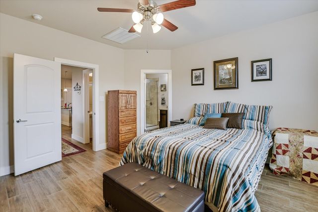 528 High Tech DR, Georgetown, TX 78626