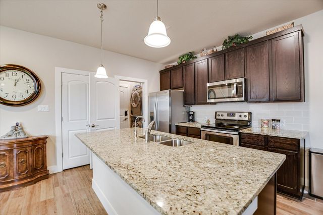 528 High Tech DR, Georgetown, TX 78626