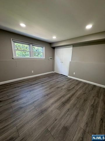 623 Doriskill Court, River Vale, NJ 07675