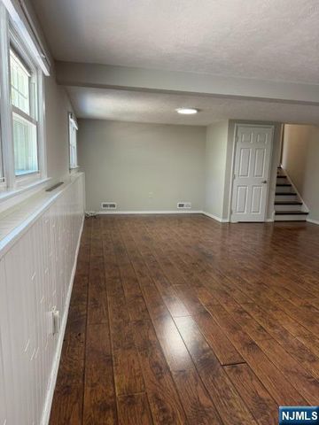 623 Doriskill Court, River Vale, NJ 07675