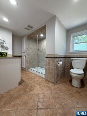 623 Doriskill Court, River Vale, NJ 07675