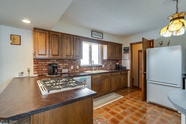 317 E Linwood Avenue, Akron, OH 44301