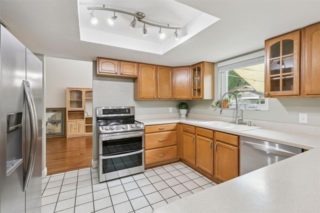 8328 CROSSWICKS DRIVE, Orlando, FL 32819