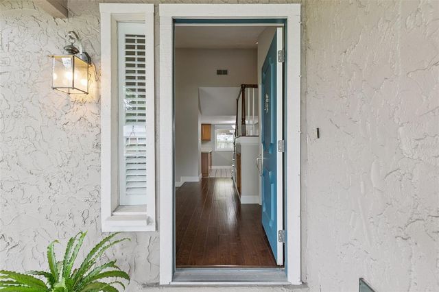 8328 CROSSWICKS DRIVE, Orlando, FL 32819