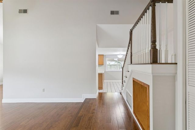 8328 CROSSWICKS DRIVE, Orlando, FL 32819