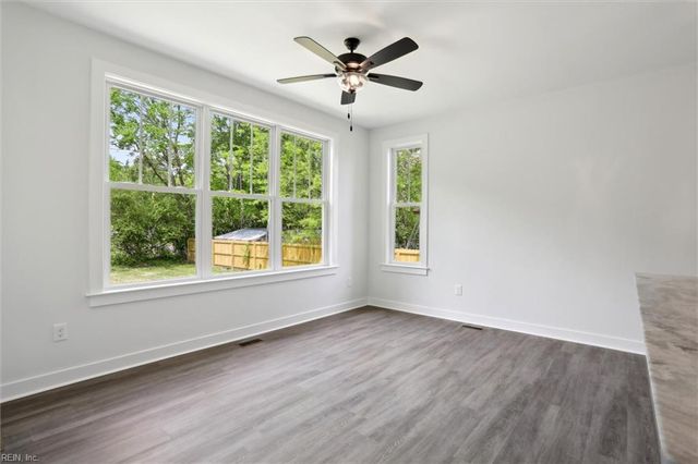 717 Hornsbyville RD, Yorktown, VA 23692