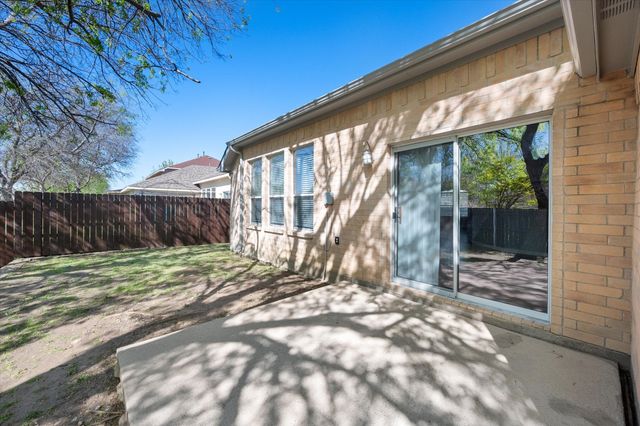 2204 Windcastle Drive, Mansfield, TX 76063