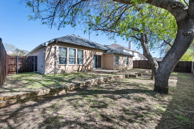 2204 Windcastle Drive, Mansfield, TX 76063