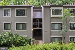 11721 KARBON HILL CT #201, Reston, VA 20191