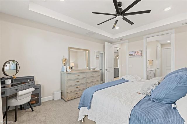 17039 Oakstead DR, Alva, FL 33920