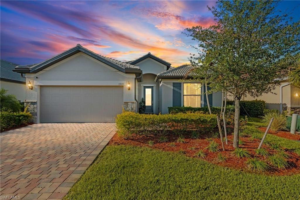 17039 Oakstead DR, Alva, FL 33920