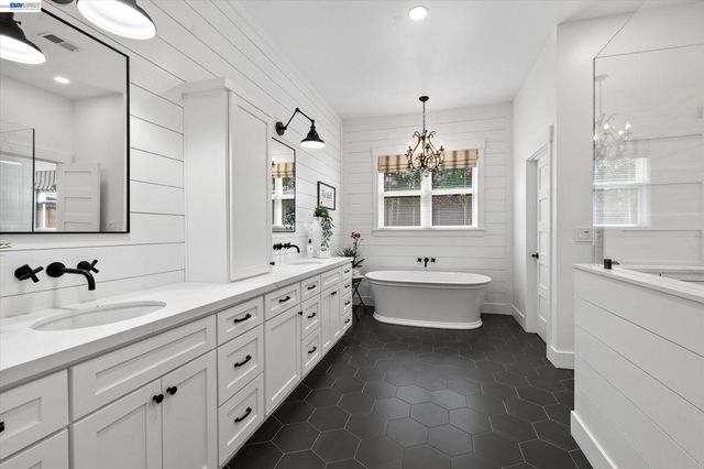 5830 Dresslar Cir, Livermore, CA 94550