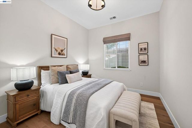 5830 Dresslar Cir, Livermore, CA 94550