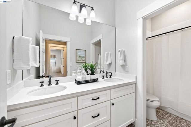 5830 Dresslar Cir, Livermore, CA 94550