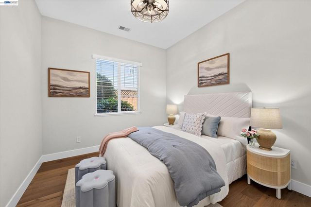 5830 Dresslar Cir, Livermore, CA 94550