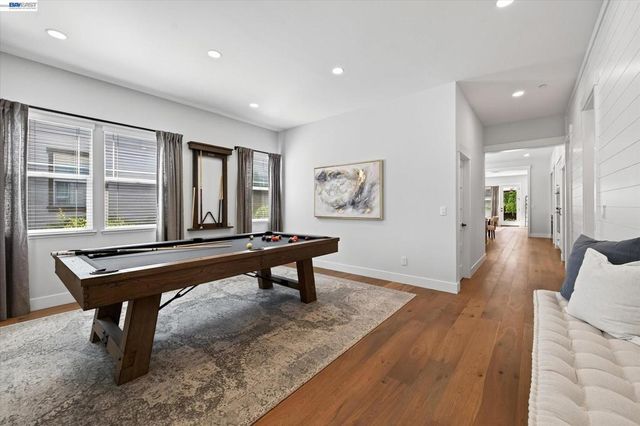 5830 Dresslar Cir, Livermore, CA 94550