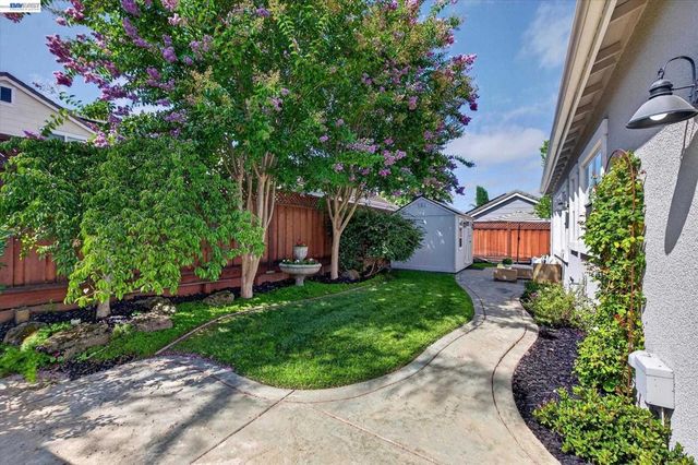 5830 Dresslar Cir, Livermore, CA 94550