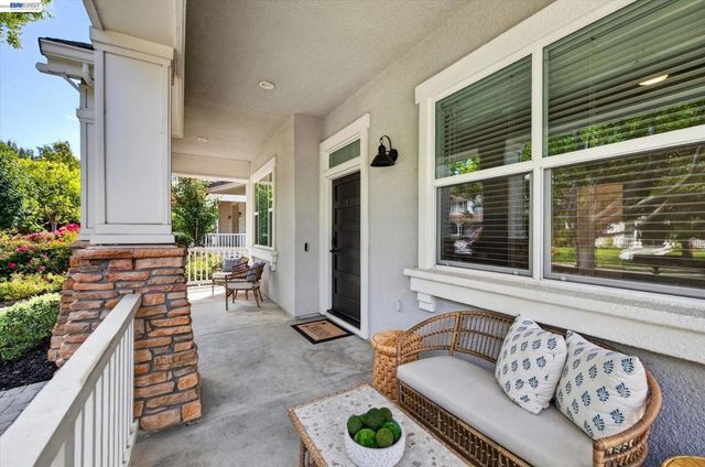 5830 Dresslar Cir, Livermore, CA 94550