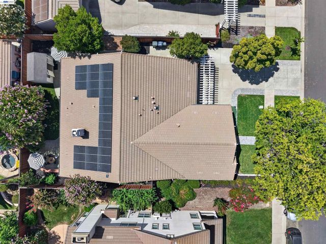 5830 Dresslar Cir, Livermore, CA 94550