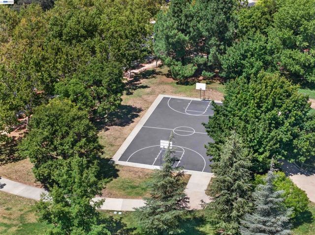 5830 Dresslar Cir, Livermore, CA 94550
