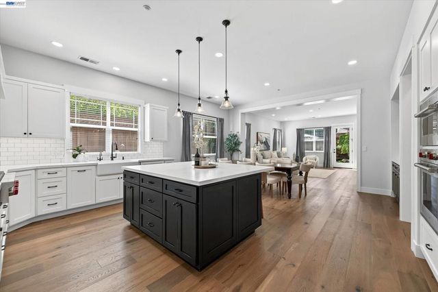 5830 Dresslar Cir, Livermore, CA 94550