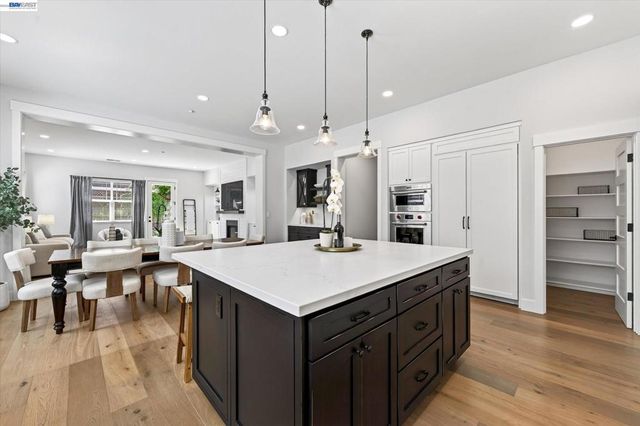 5830 Dresslar Cir, Livermore, CA 94550