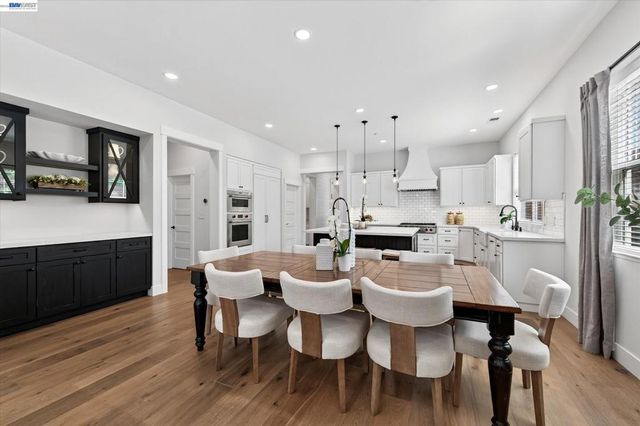 5830 Dresslar Cir, Livermore, CA 94550